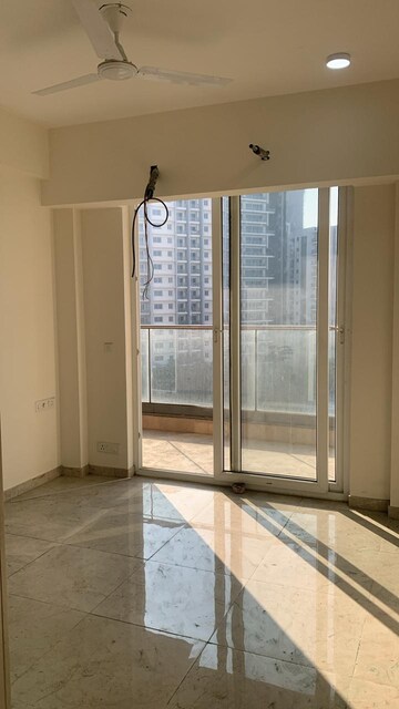 Room in 3 BHK Apartment at Tata La Vida, Sector 113 – for Rent