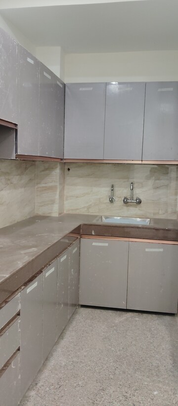 Kitchen in 6 BHK Independent House at RWA Apartments Sector 45, Sector 45 – for Sale