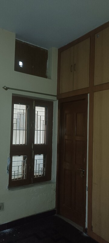 Room in 2 BHK Builder Floor at Indira Nagar – for Rent