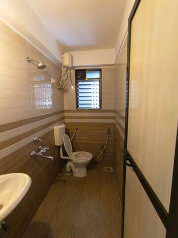 Kitchen in 2.5 BHK Apartment at Grace Mass Metropolis, Chembur – for Rent