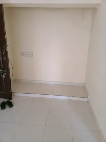 1 BHK Apartment For Rent in Nitin Niketan Apartment Uthalsar Thane  8156694