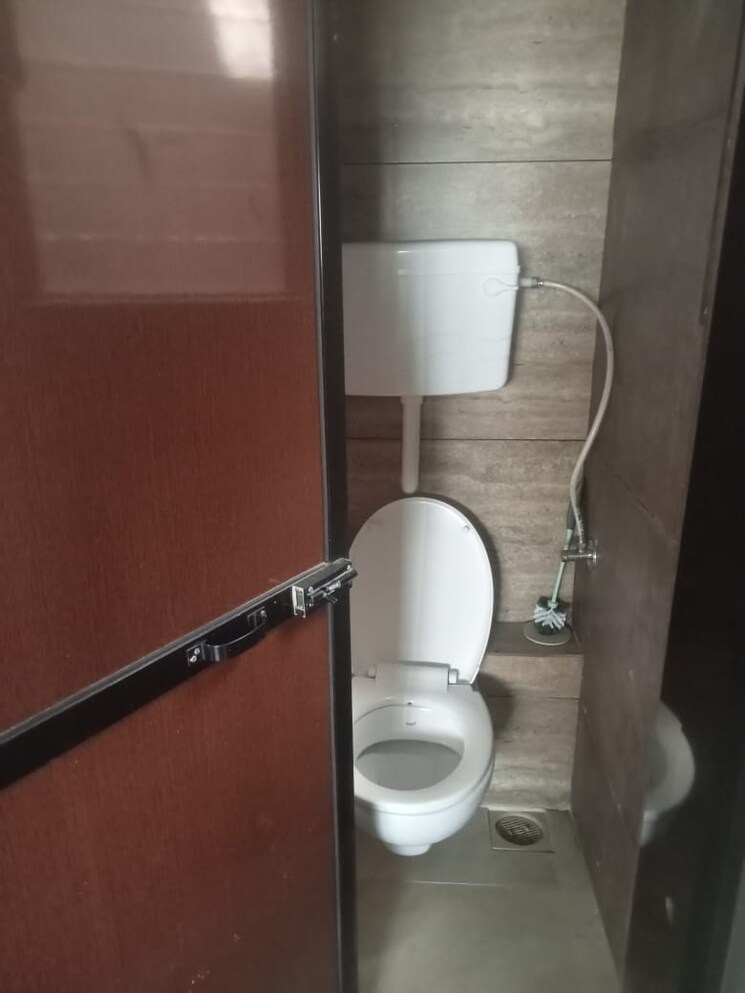 Bathroom, galaxy-exotica 1.5 Bedroom 450 Sq.Ft. Apartment In Vile Parle East Mumbai 8156696