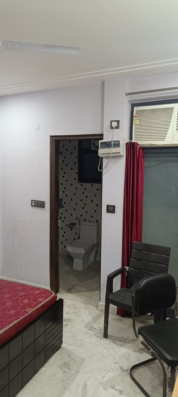 Bathroom in 3 BHK Builder Floor at Ansal Sushant Lok I, Sector 43 – for Rent