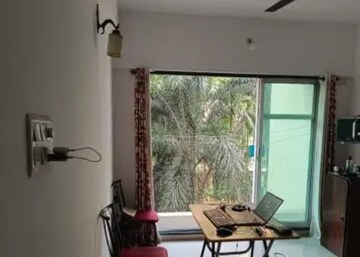 Furnished Amenities in 1 BHK Apartment at Lokhandwala Spring Grove, Kandivali East – for Sale