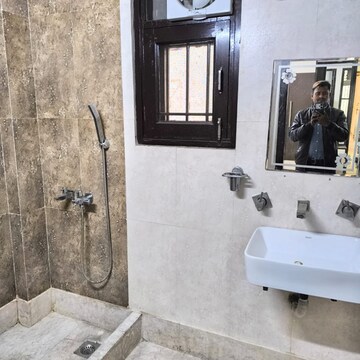Bathroom in 3 BHK Builder Floor at Janakpuri – for Rent