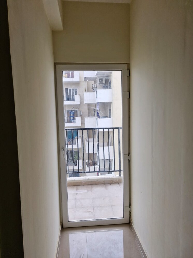 Room, sohna sector 4 2 Bedroom 580 Sq.Ft. Apartment In Sohna Sector 4 Gurgaon 8156784