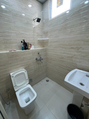 Bathroom in 2 BHK Builder Floor at Ansal Sushant Lok I, Sector 43 – for Rent