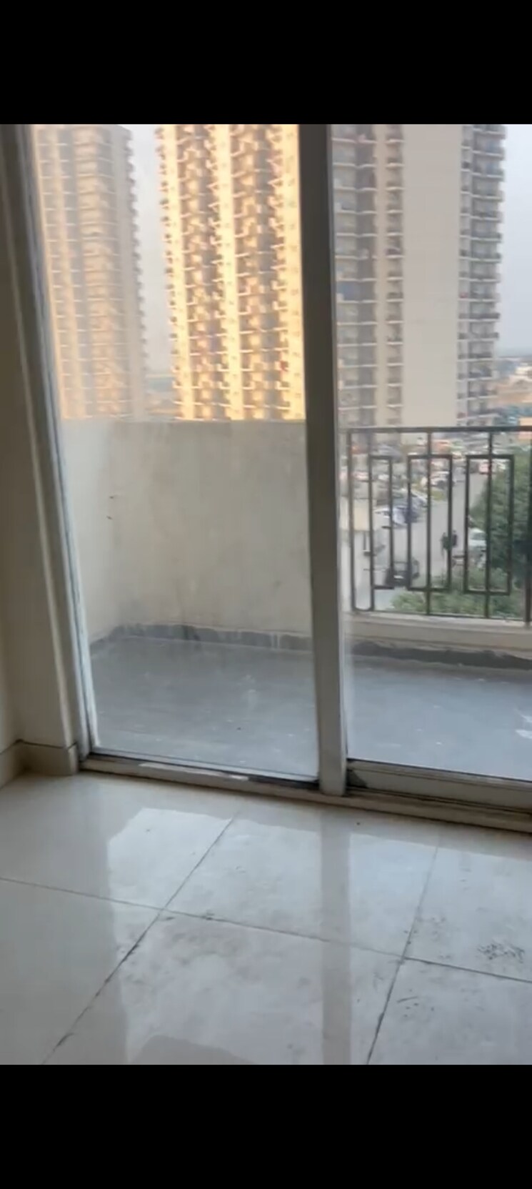 Room, signature-global-the-roselia 2 Bedroom 595 Sq.Ft. Apartment In Sector 95a Gurgaon 8156944