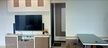 Furnished Amenities in 2 BHK Apartment at Raheja Exotica, Madh – for Rent