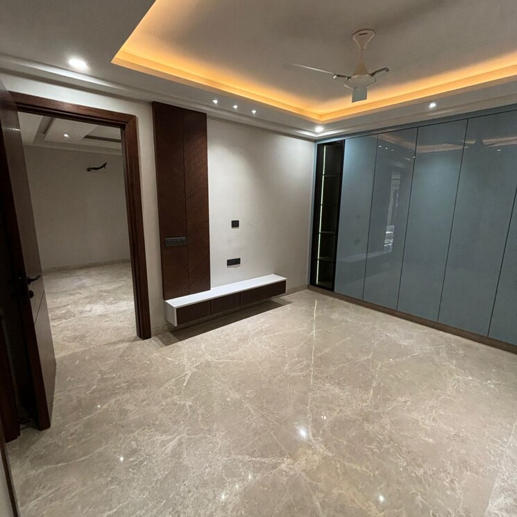 Room, janakpuri 4 Bedroom 2925 Sq.Ft. Builder Floor In Janakpuri Delhi 8156986