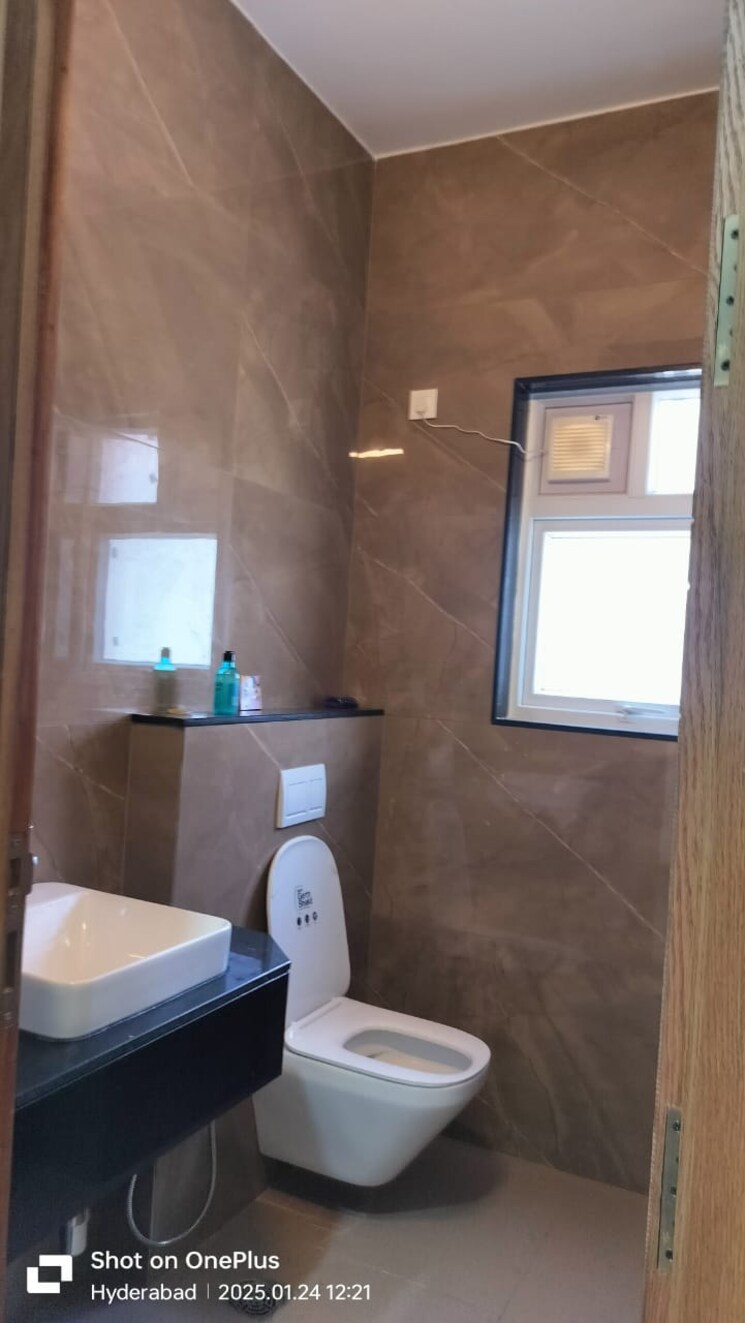 Bathroom, koncept-ambience-the-botanika-empress 4 Bedroom 4060 Sq.Ft. Apartment In Gachibowli Hyderabad 8157015
