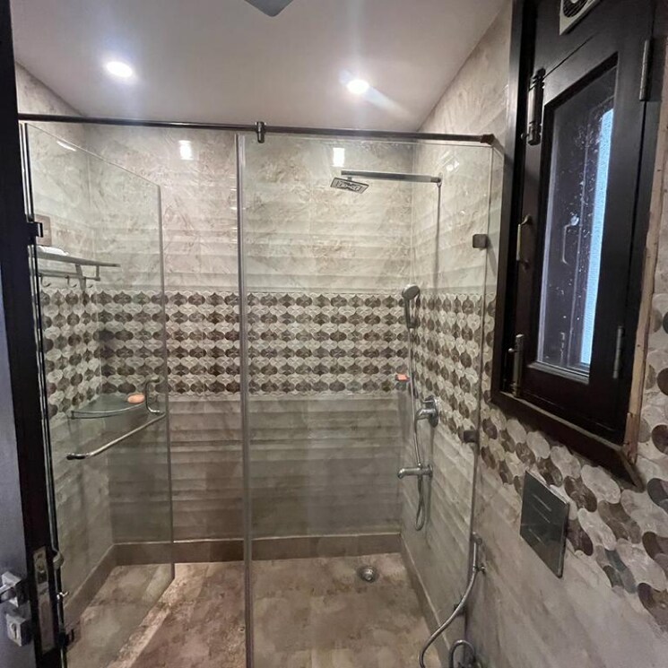 Bathroom, janakpuri 4 Bedroom 2925 Sq.Ft. Builder Floor In Janakpuri Delhi 8157040