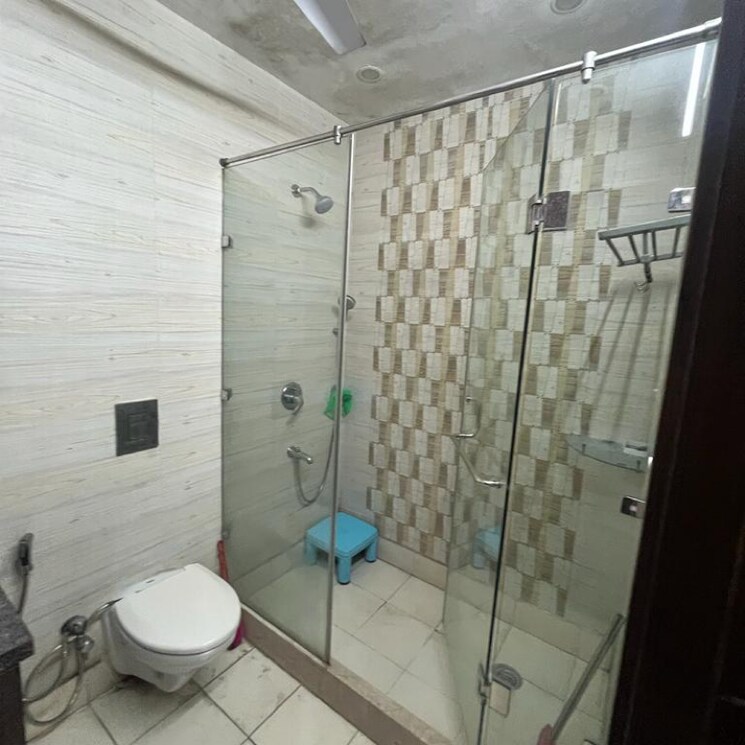 Bathroom, janakpuri 4 Bedroom 2925 Sq.Ft. Builder Floor In Janakpuri Delhi 8157040