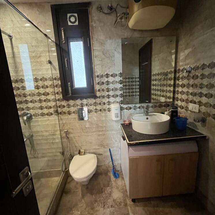 Bathroom, janakpuri 4 Bedroom 2925 Sq.Ft. Builder Floor In Janakpuri Delhi 8157040