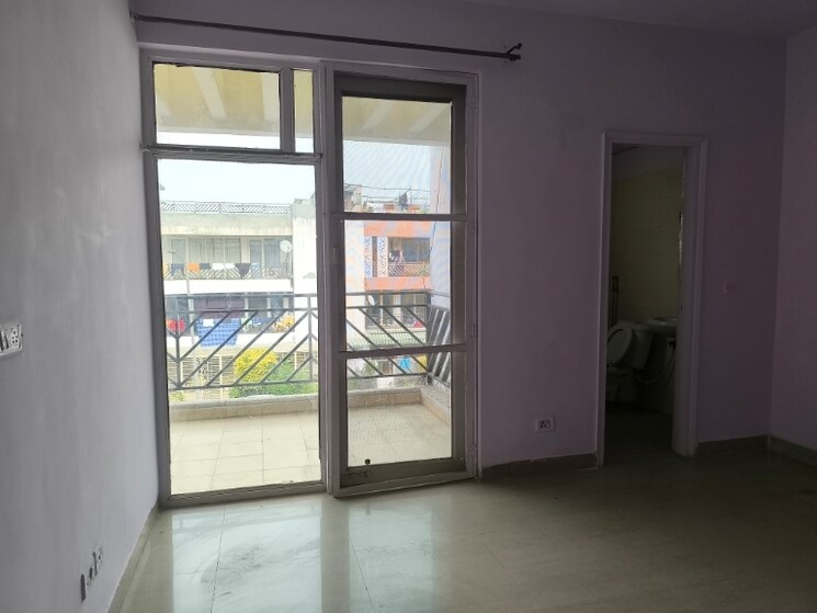 Room, puri-vip-floors 3 Bedroom 2700 Sq.Ft. Apartment In Sector 81 Faridabad 8157062