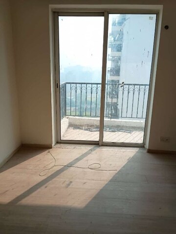 Room in 4 BHK Apartment at DLF New Town Heights I, Sector 90 – for Sale