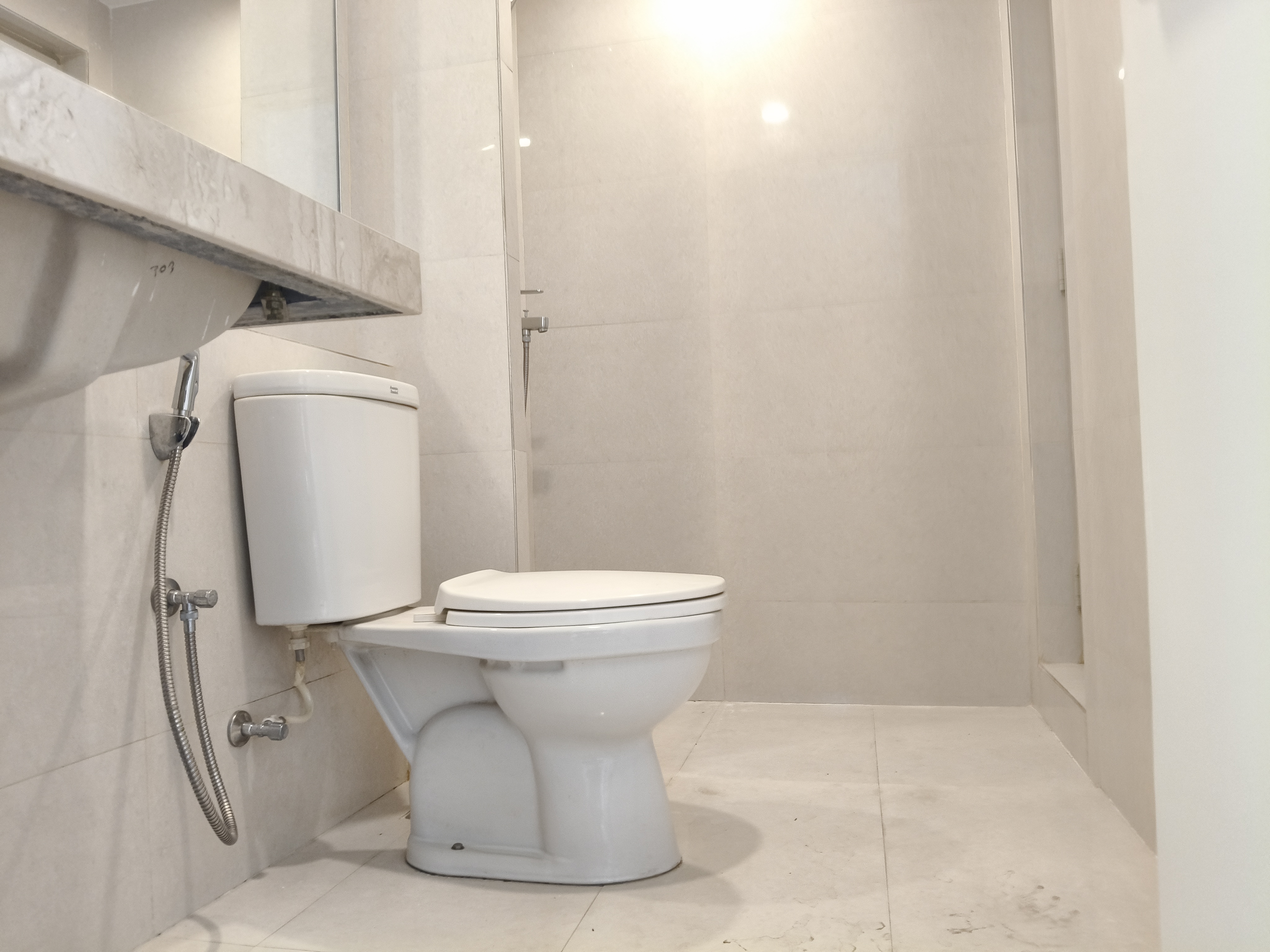 2 BHK + Extra Room Apartment For Sale in Hiranandani Delanna