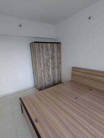 Room in 2 BHK Apartment at Lotus Residency Goregaon West, Goregaon West – for Rent