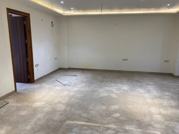 Room in 3 BHK Builder Floor at Paschim Vihar – for Rent