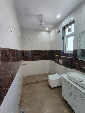 Kitchen in 3 BHK Builder Floor at BPTP Park Central, Sector 85 – for Sale