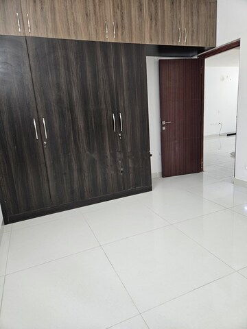 3 BHK Apartment For Rent in GHR Titania, Kondapur
