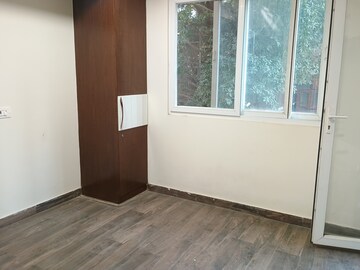 Room in 3 BHK Builder Floor at Paschim Vihar – for Rent