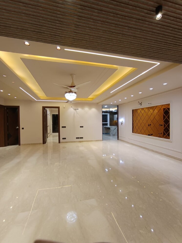  Parking, kohli-one-malibu-town 4 Bedroom 4500 Sq.Ft. Builder Floor In Sector 47 Gurgaon 8157215