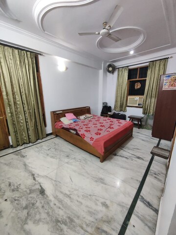 Bedroom in 3 BHK Builder Floor at Vivekanandapuri – for Rent