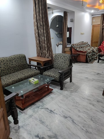 Living Room in 3 BHK Builder Floor at Vivekanandapuri – for Rent