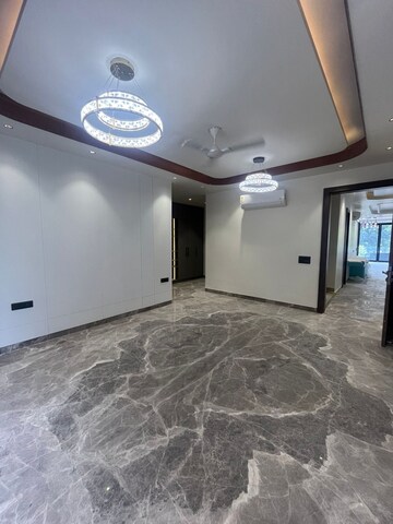 Room in 4 BHK Builder Floor at Kohli One Malibu Town, Sector 47 – for Sale