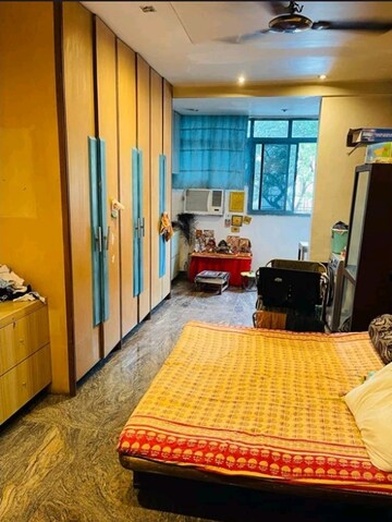 Bedroom in 3 BHK Apartment at Malabar Hill – for Sale