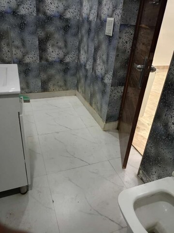 Bathroom in 3 BHK Builder Floor at Paschim Vihar – for Rent
