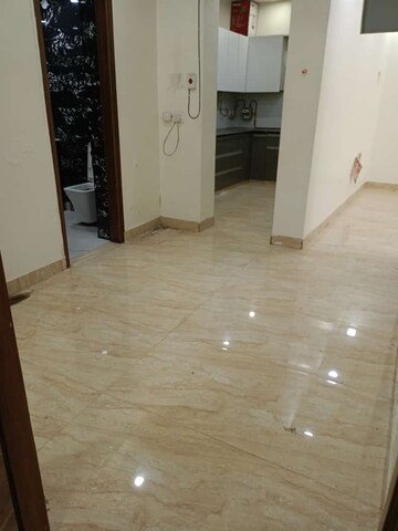 Room in 3 BHK Builder Floor at Paschim Vihar – for Rent