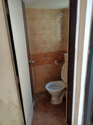 Bathroom in 1 BHK Apartment at Solitaire Apartment Nalasopara, Nalasopara West – for Sale
