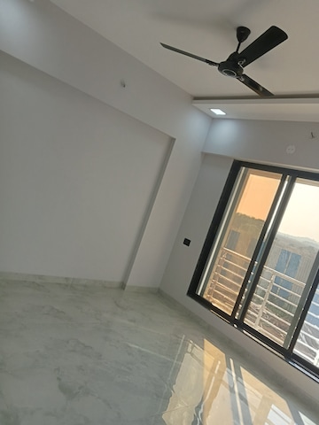 Furnished Amenities in 2 BHK Apartment at Sunshine Tower Vasai West, Vasai West – for Sale