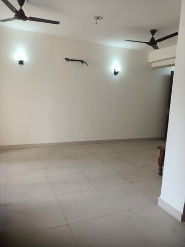 Room in 3 BHK Apartment at The 3C Lotus Panache, Sector 110 – for Rent