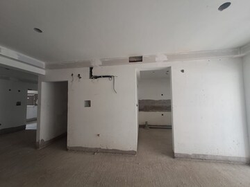 Room in 3 BHK Apartment at Kondapur – for Sale