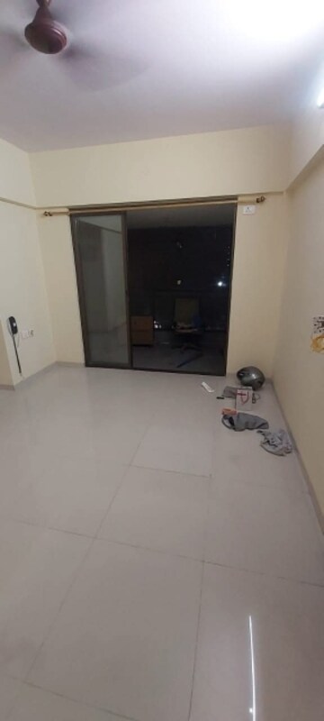 Room in 2 BHK Apartment at DLasa Heights, Nalasopara East – for Rent