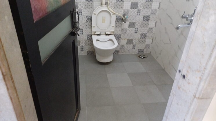 Bathroom, thane west 2 Bedroom 820 Sq.Ft. Apartment In Thane West Thane 8157508