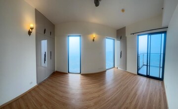 Room in 3 BHK Apartment at M3M Latitude, Sector 65 – for Rent