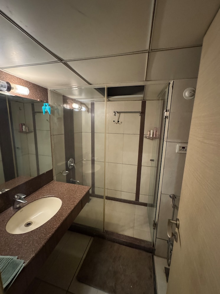 Attached Bathroom, marvel-diva-2 4 Bedroom 4040 Sq.Ft. Apartment In Subhas Nagar Pune 8157442