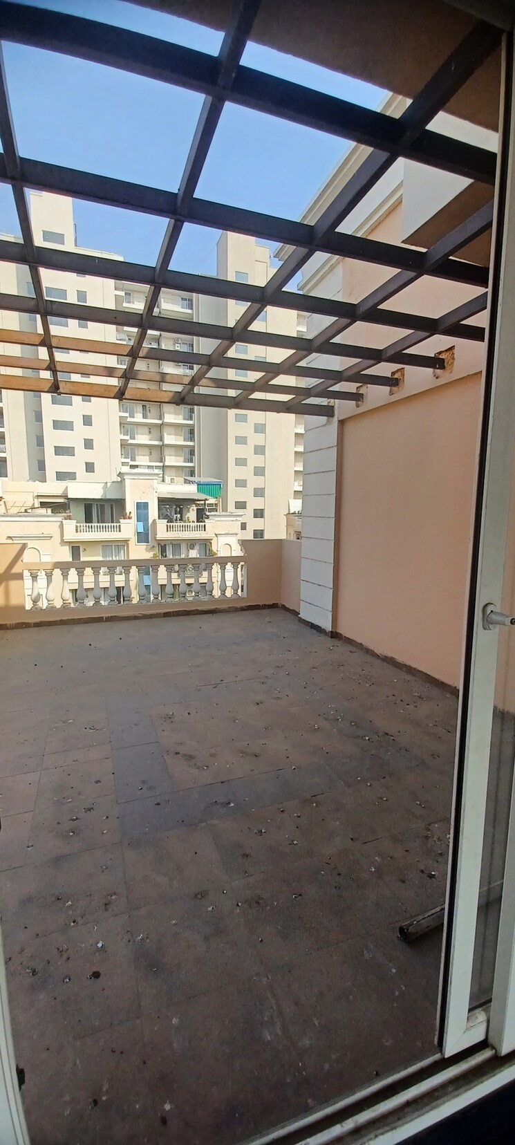 Balcony, patiala road 3 Bedroom 3100 Sq.Ft. Villa In Patiala Road Zirakpur 8157456