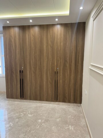 Building Lobby in 3 BHK Builder Floor at Paschim Vihar – for Rent