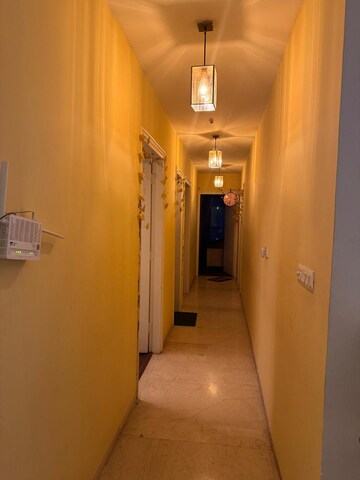 Building Lobby in 3 BHK Builder Floor at Sector 106 – for Rent