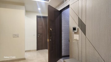 Building Lobby in 3 BHK Builder Floor at Paschim Vihar – for Rent