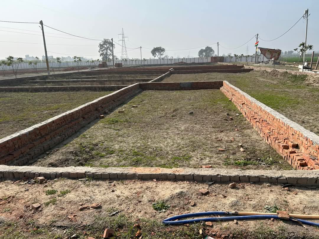 Plot For Sale in Gennex City