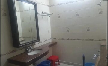 Master Bedroom in 3 BHK Independent House at Gomti Nagar – for Rent