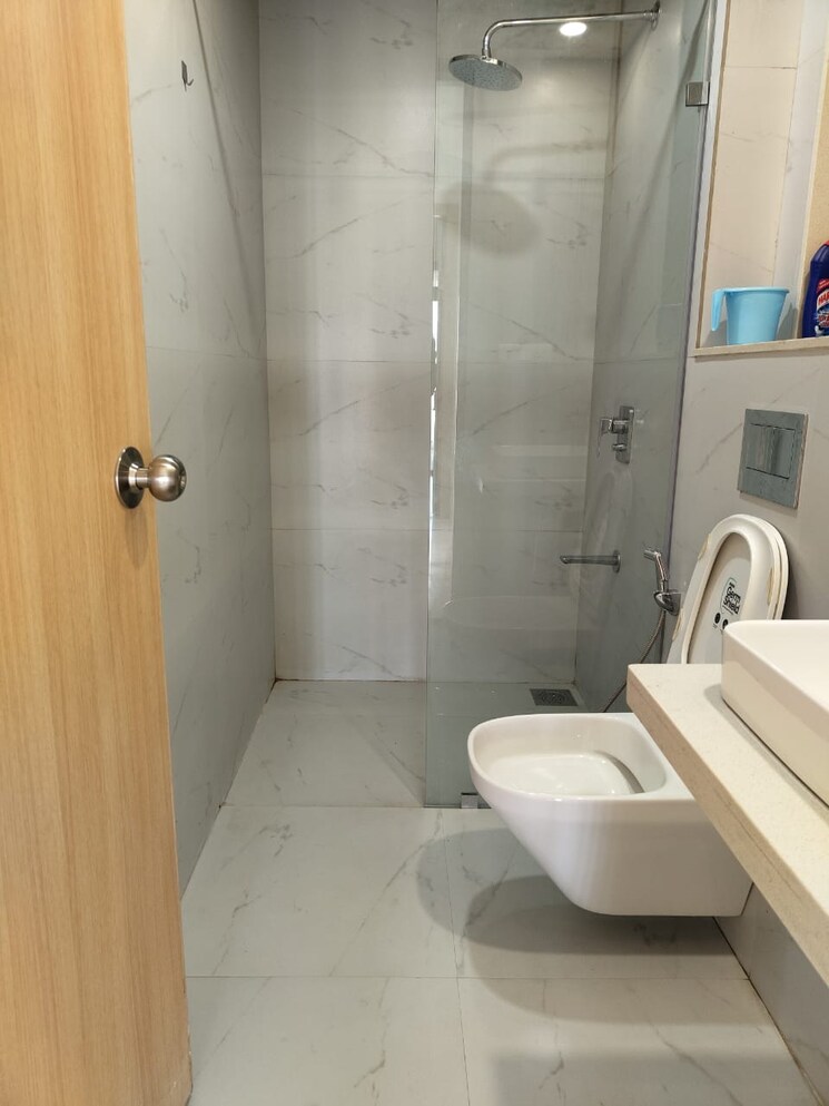 Bathroom, lodha-bel-air 2 Bedroom 671 Sq.Ft. Apartment In Jogeshwari West Mumbai 8157641