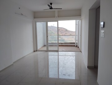 Room in 2 BHK Apartment at Mantra Monarch, Balewadi – for Rent
