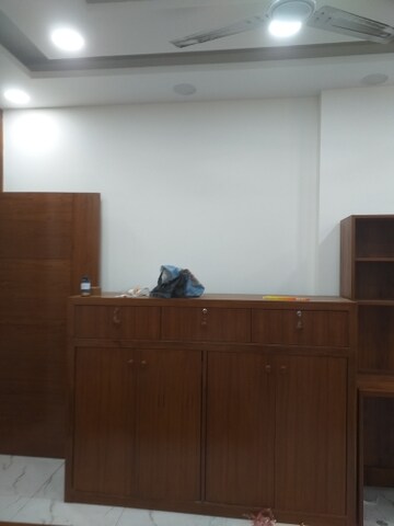 Furnished Amenities in 1 BHK Builder Floor at Old Rajinder Nagar – for Rent